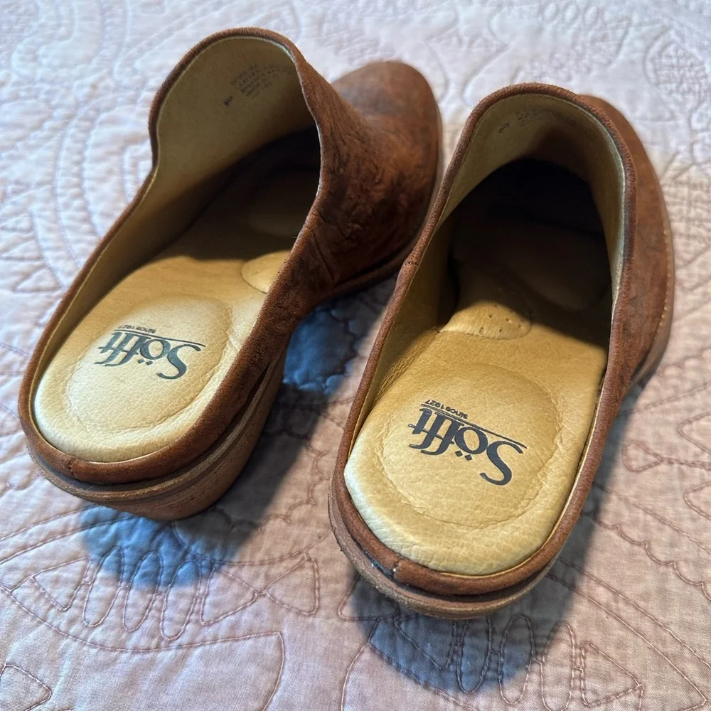 Sofft Women’s Rich Brown Suede heeled mules - Picture 2 of 11